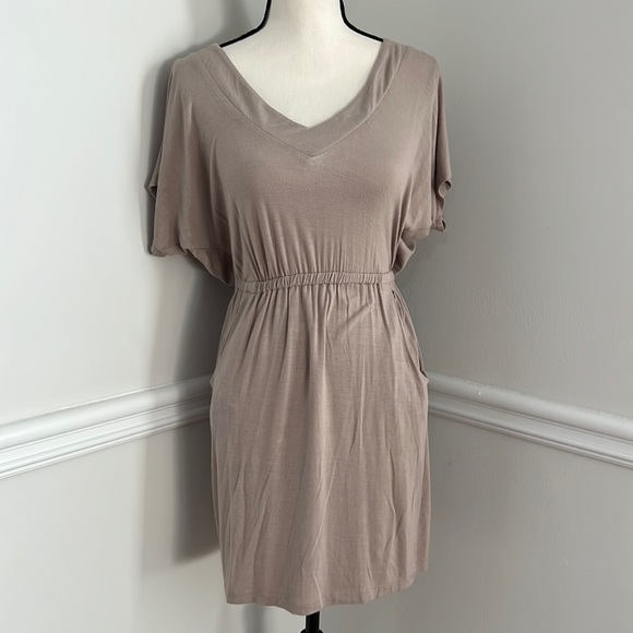 Bella D. Dresses & Skirts - Bella D Dress